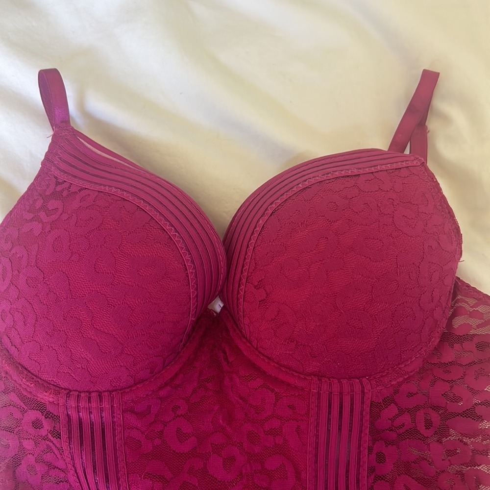 Pink leopard bodysuit size M - Picture 2 of 5